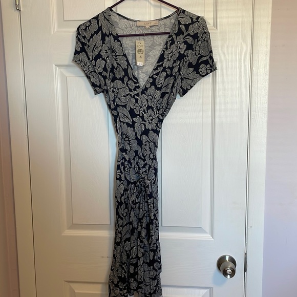 LOFT Dresses & Skirts - Loft wrap dress size small petite